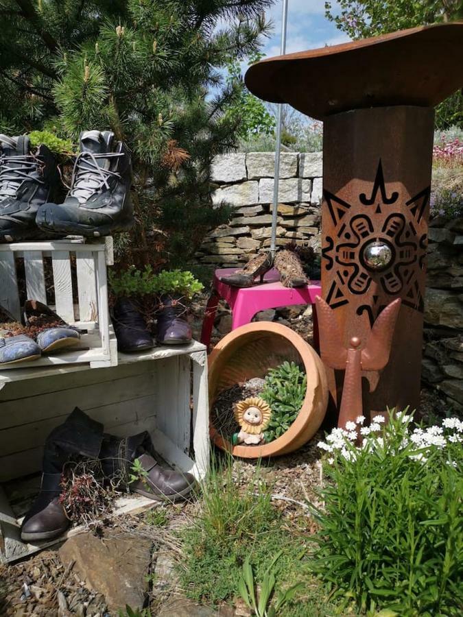 Im Erzgebirge Wandern, Fahrrad Fahren Oder Entspannen Ehrenfriedersdorf Exteriör bild